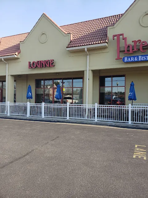 Three B's Bar and Bistro