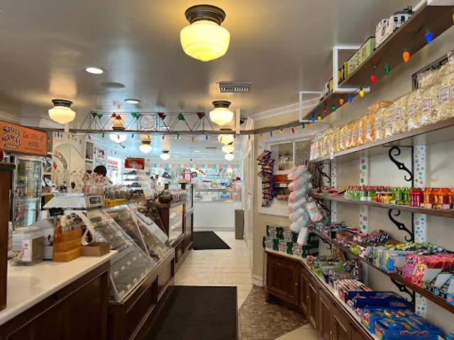 North Pole Fudge and Ice Cream Co