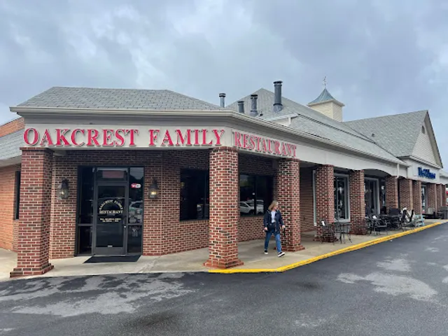 Oakcrest Family Restaurant