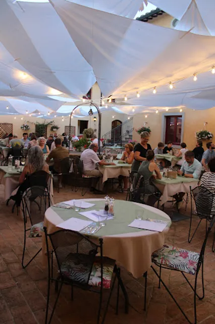 Hostaria Terre Rosse