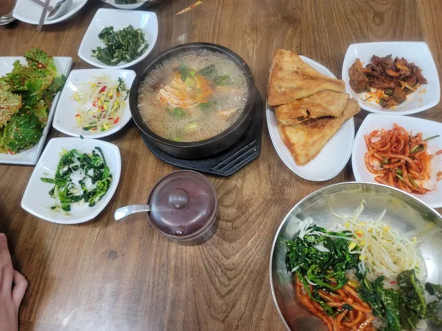 웰빙가마솥보리밥