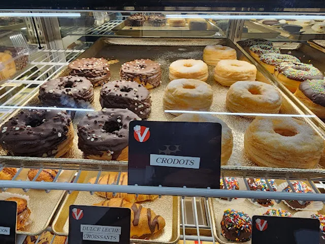 Vicky Bakery East Pines