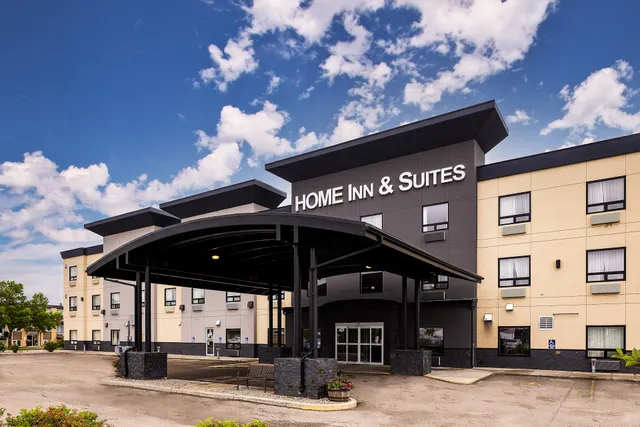 Home Inn & Suites by d3h™ Yorkton
