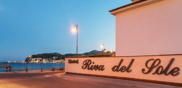 Hotel Riva Del Sole