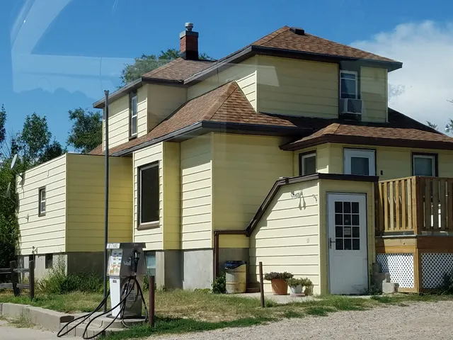 Vogl’s Lodge & Lure