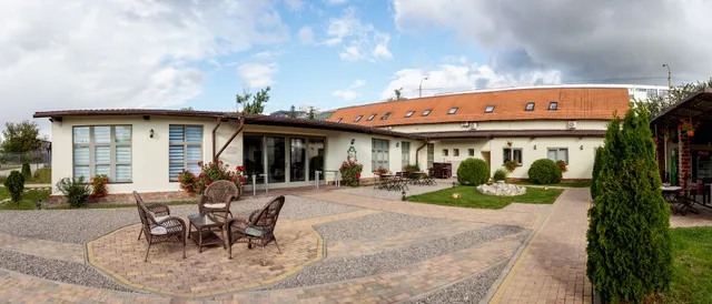 Pensiunea - HERMITAGE by Elenis - Panzio