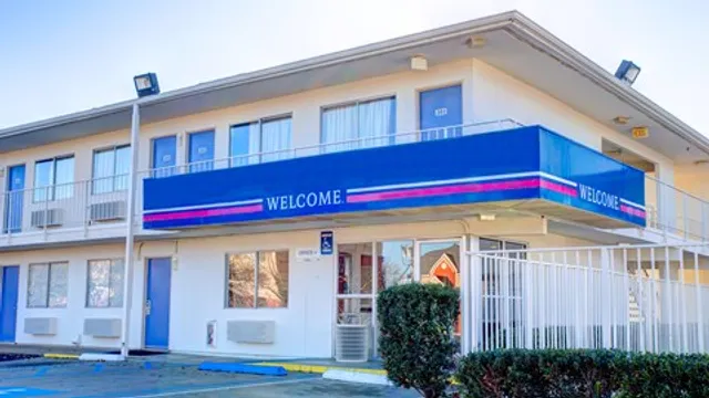 Motel 6 Murfreesboro, TN