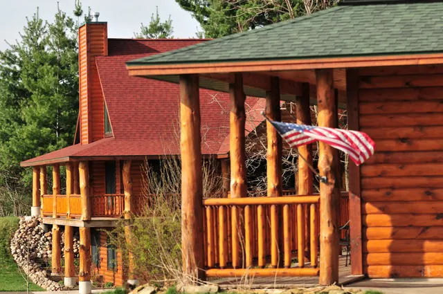 White's Wildwood Retreat LLC