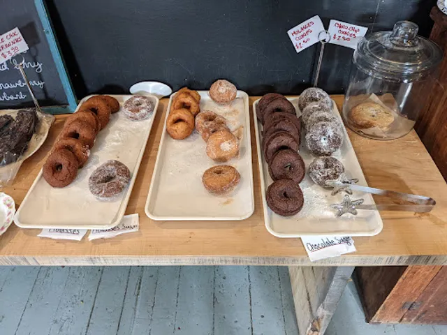 Village Ice Cream & Port Clyde Bakery