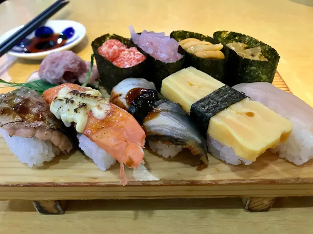 魚彩壽司及刺身專門店