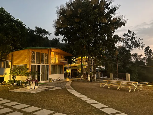 Saraiville - A Boutique Riverside Stay