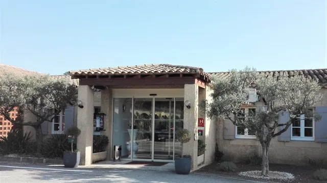 Le Fabian Des Baux Hotel