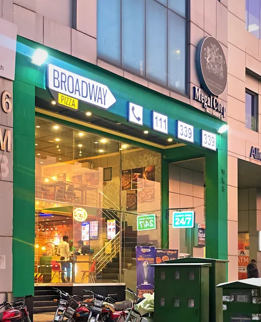 Broadway Pizza - Phase 6 Lhr