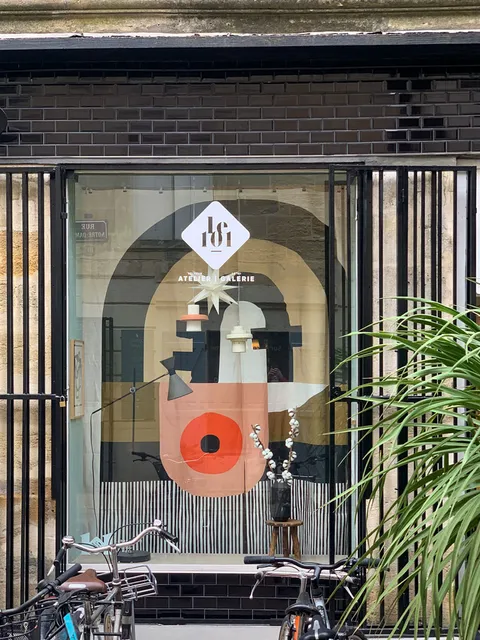 "The 101" Art Gallery, Concept store