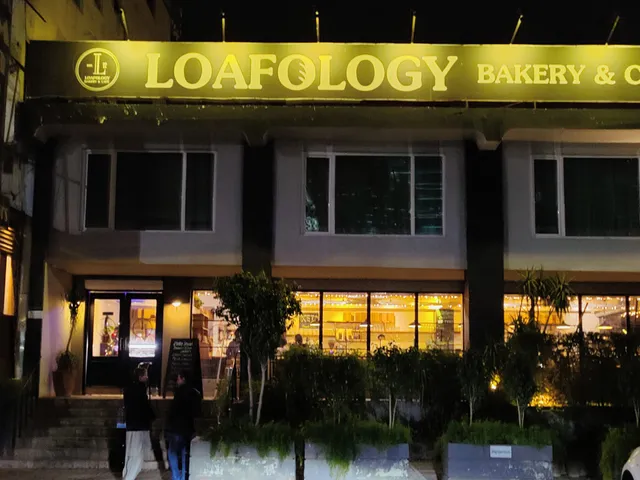 Loafology Bakery & Cafe