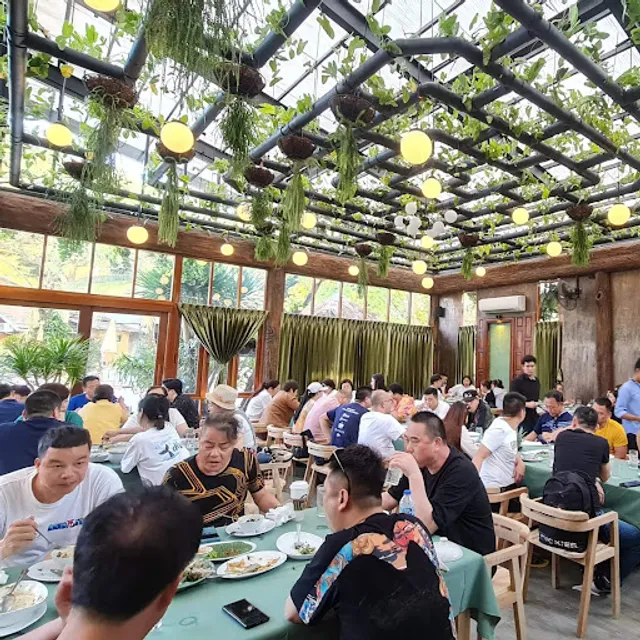 Natural Restaurant​