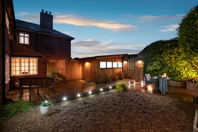 The Nest at Winnall Luxury Cottage