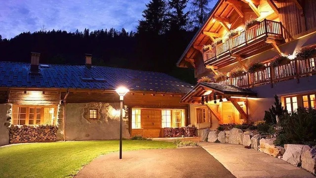 Chalet-Hôtel La Ferme du Chozal
