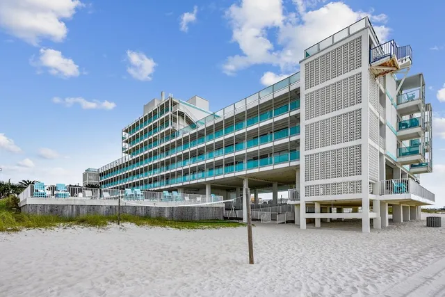 Fontainebleau Terrace