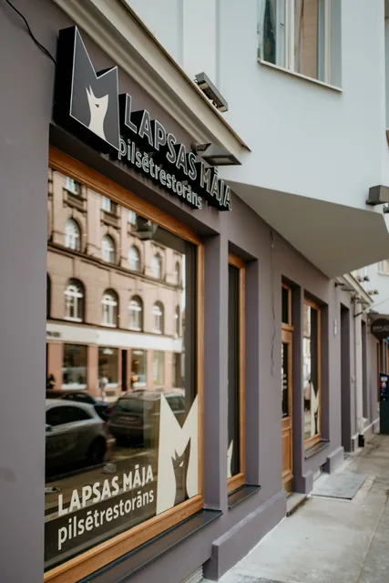 Lapsas Māja, Pilsētrestorāns