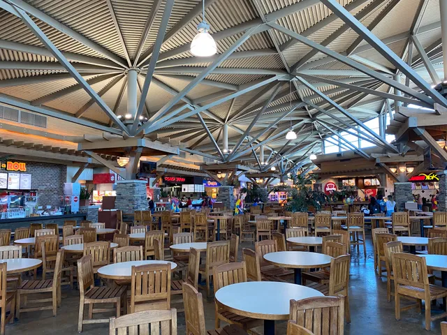 Seasons Food Court University Hall