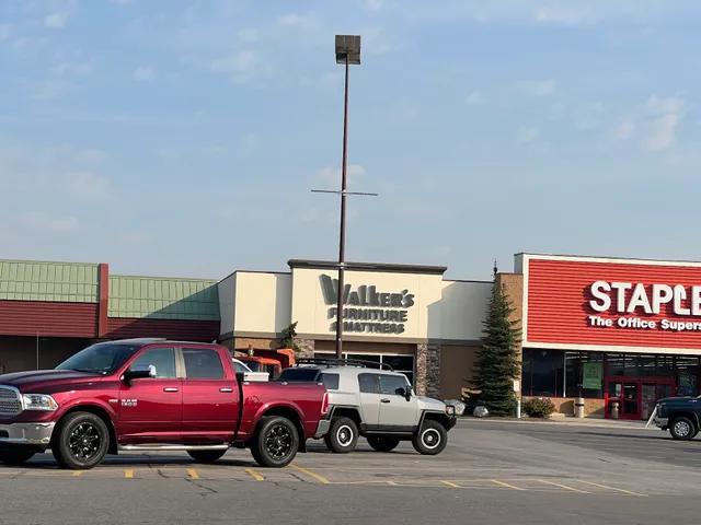 Walker's Furniture & Mattress Sandpoint