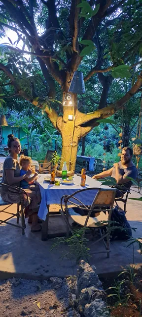 MAWINGU RESTAURANT KIZIMKAZI