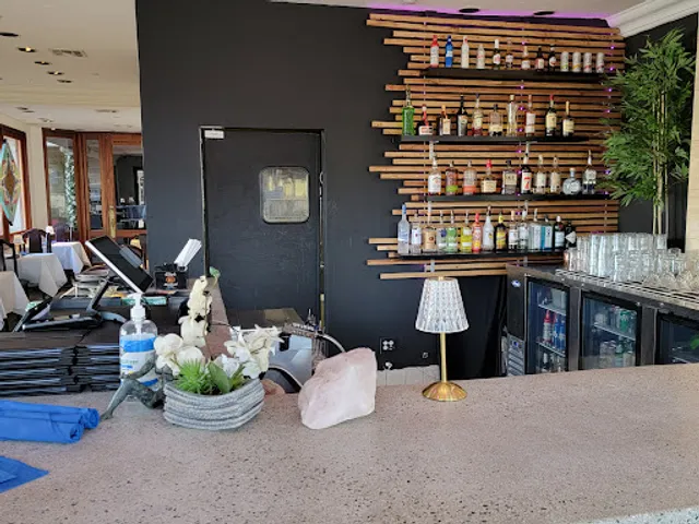 Oscar's Downtown Palm Springs