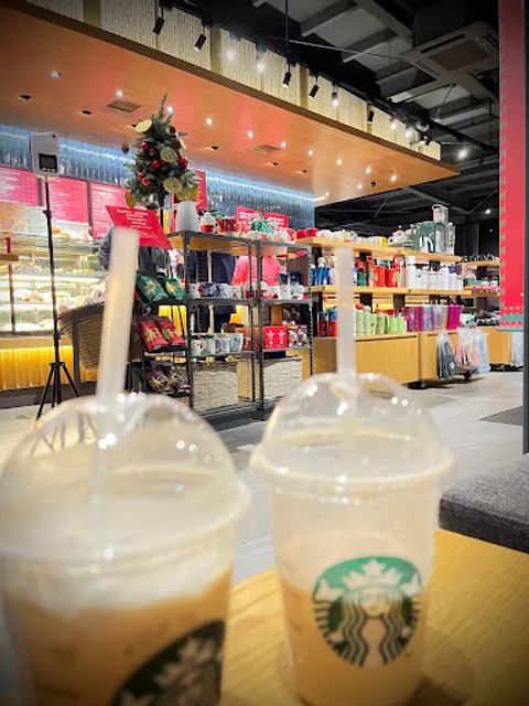 STARBUCKS Xiaogang Hongping Shop