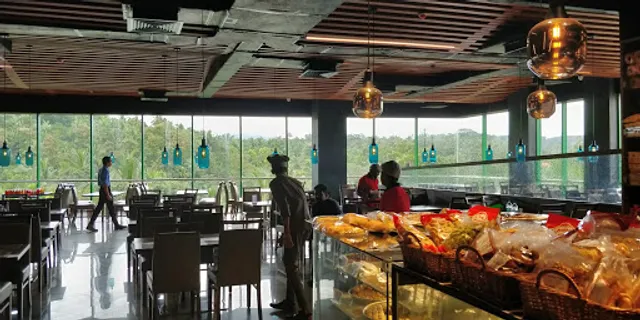 MRA BAKERY AND RESTAURANT