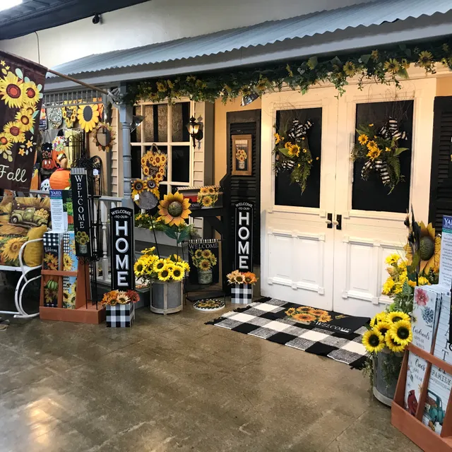 Weaving Stitches Gift Shop