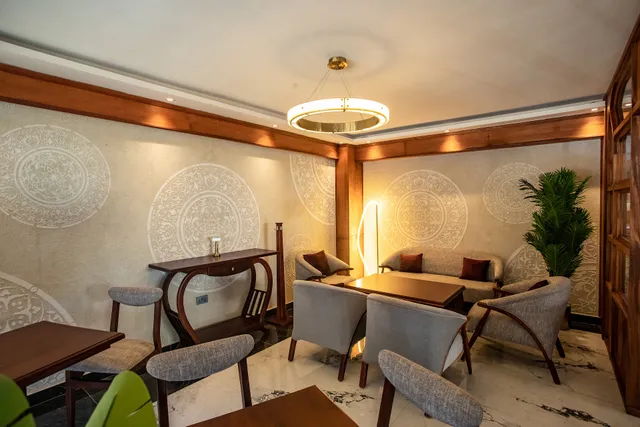 The Maze Restaurant & Lounge