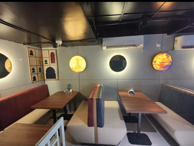 Hyderabadi's (Dum Biryani) - Best biryani in Vadodara/Baroda