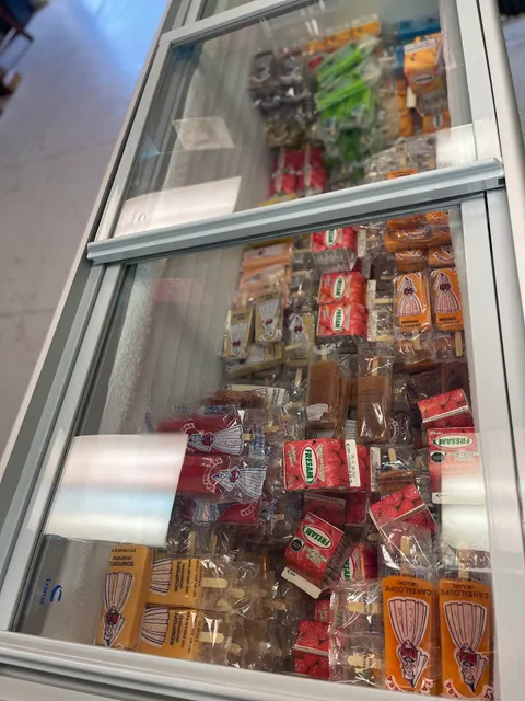 La Mangonada Neveria & Snacks