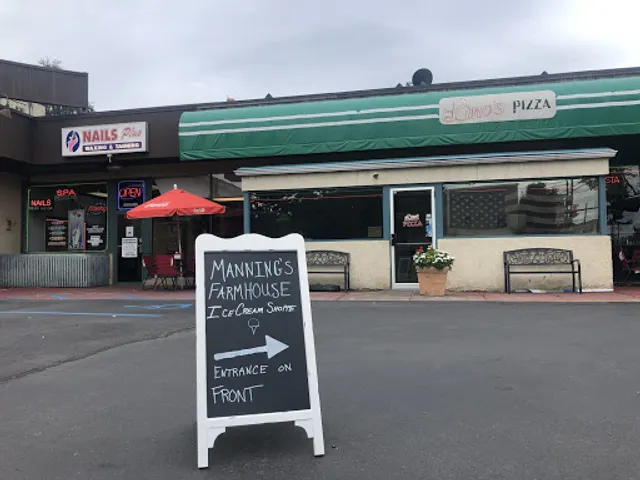 Manning's Farmhouse Ice Cream Shoppe