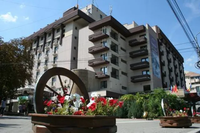 Hotel Rapsodia