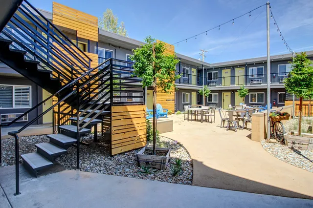 Americana Modern Hotel