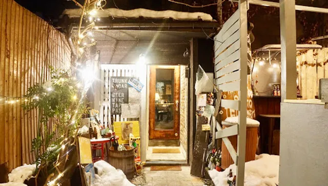 トランクバル-Trunk Bar-