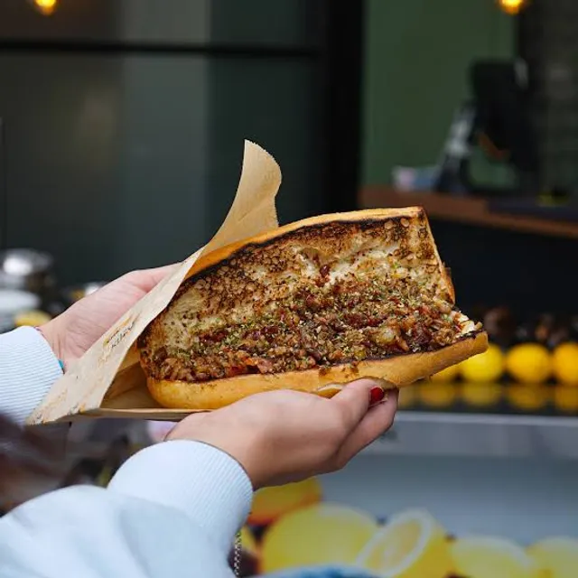 RMK İZMİR KUZU KOKOREÇ ÇENGELKÖY