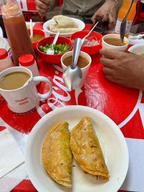 Birrieria y tacos "Don toño"