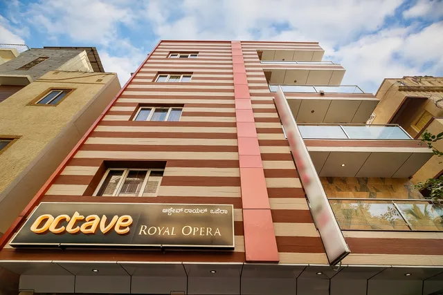 Octave Royal Opera