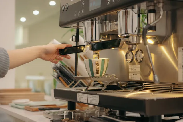 Littl Madeleine | Organic Coffee & Bakery