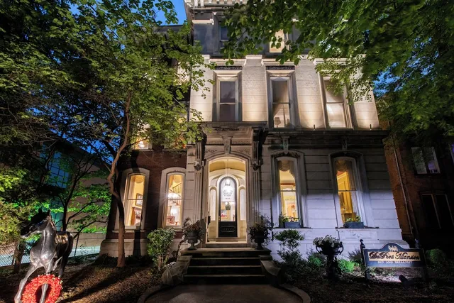 Dupont Mansion Bed & Breakfast