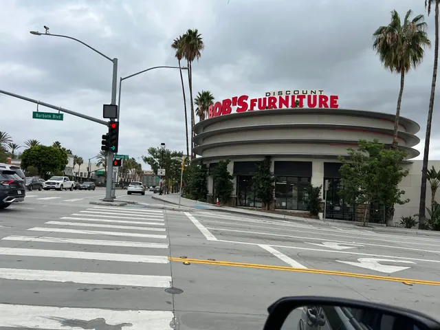 Bob's Discount Furniture and Mattress Store