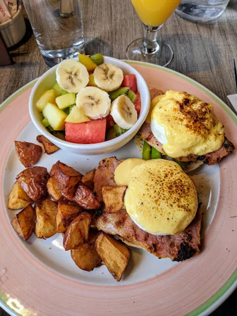 The Apricot Tree Cafe