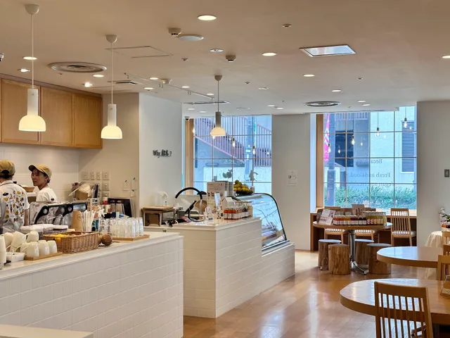 Why＿？松本カフェ