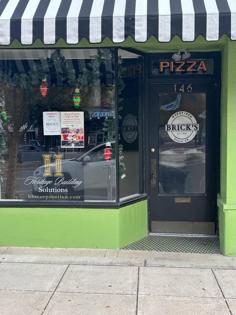 Brick's Woodfired Pizza Co.