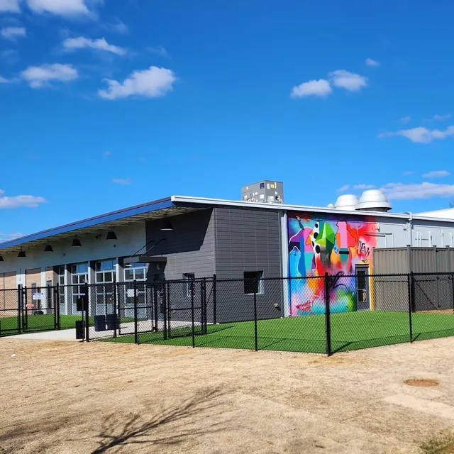 Pet's Favorite Vet & Play Place