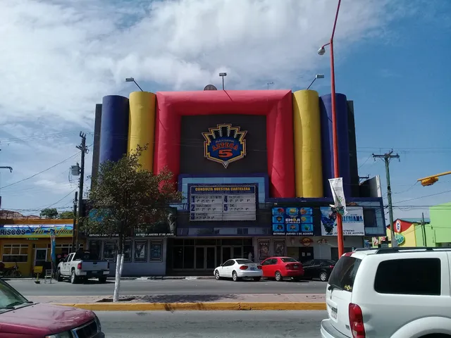 Multicinemas Azteca 5