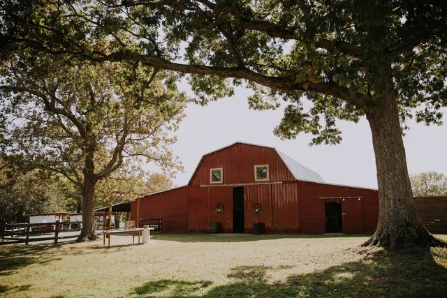 The 1932 Barn by THE YES